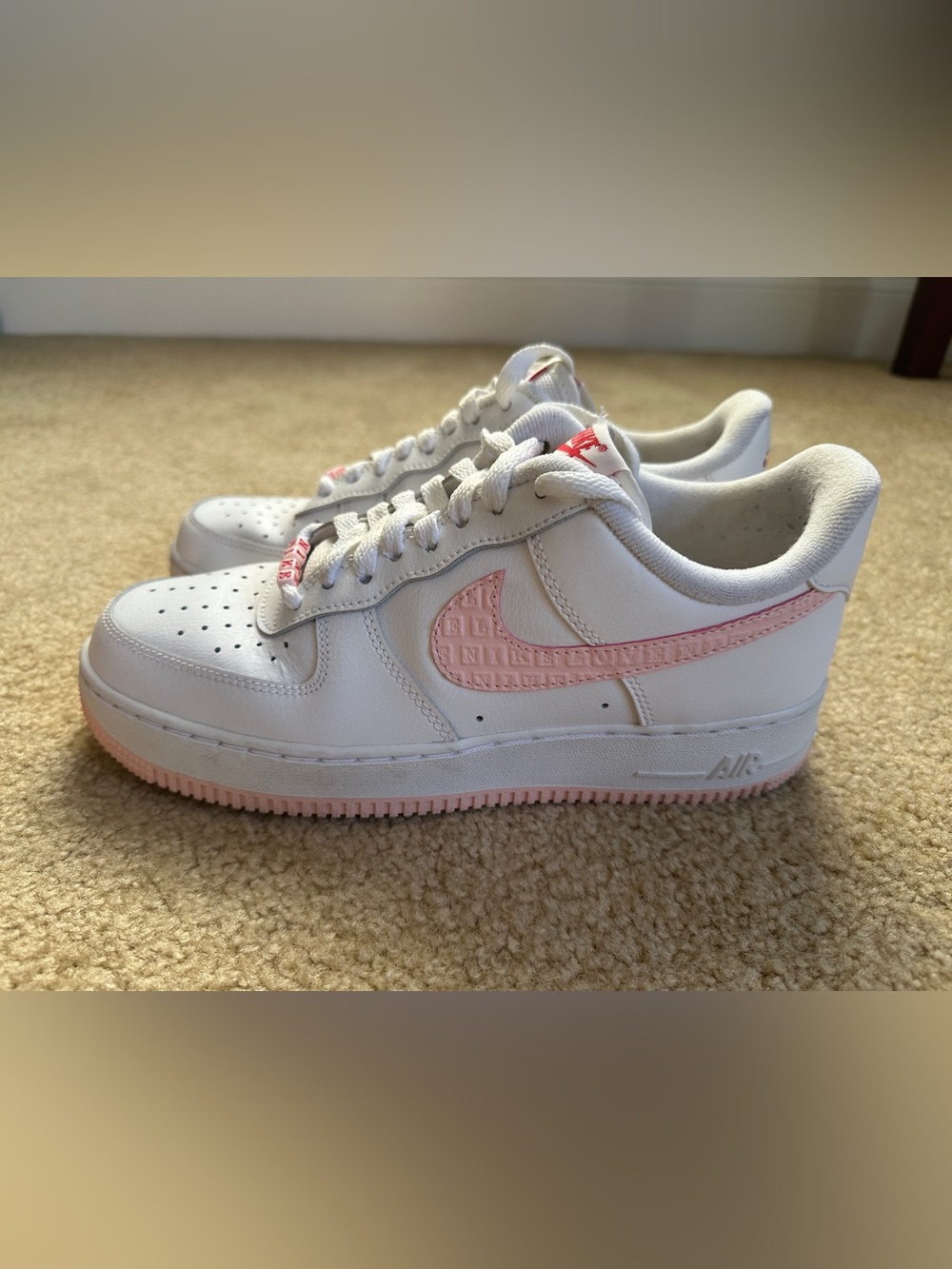 Nike Air Force 1 Low “Valentine’s Day” Pink Love Size 9 - Picture 3 of 4
